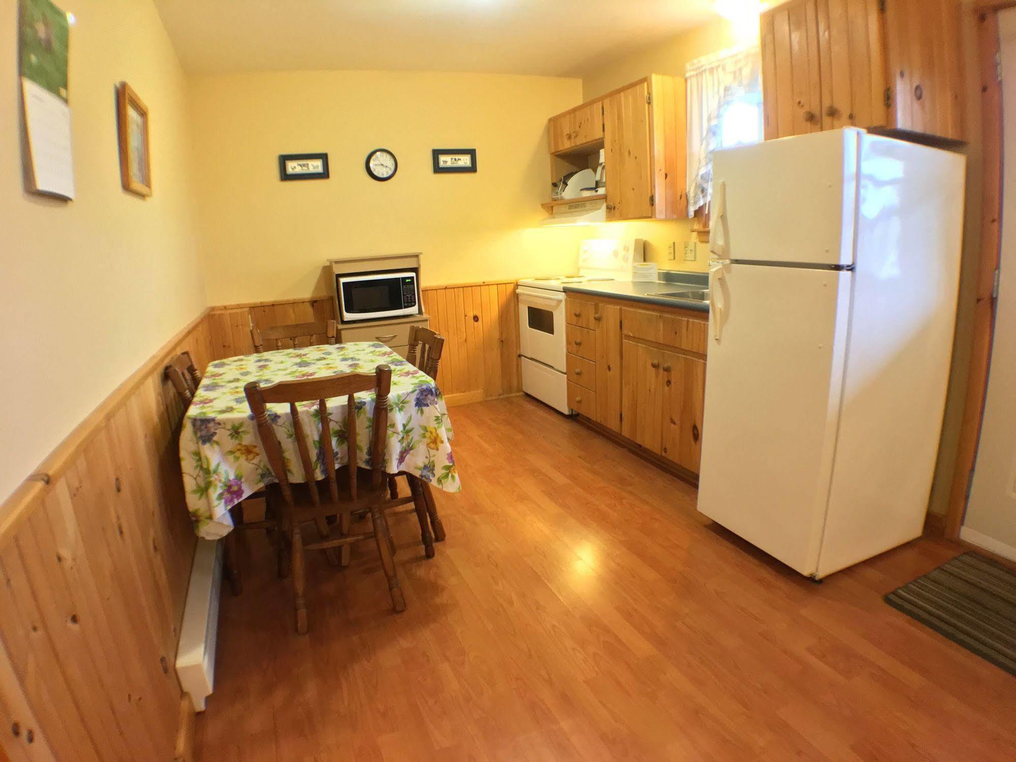 Upper Clements Cottages & Rv Park Annapolis Royal Exterior foto